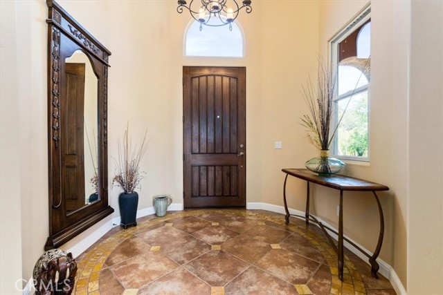 2191 Lake Ysabel Road, Templeton CA: https://media.crmls.org/medias/2f10890f-4977-4c91-8425-a9506aa34b82.jpg