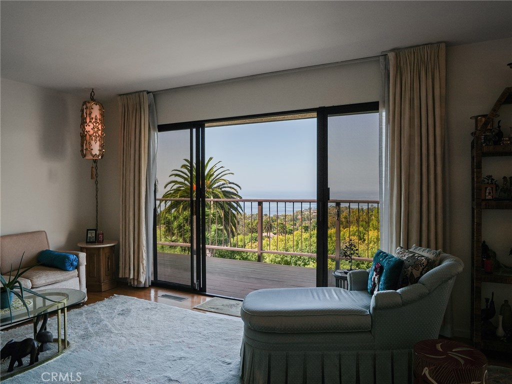 11. 2605 Via Olivera Palos Verdes Estates, CA 90274