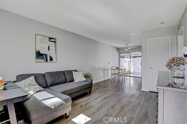 Detail Gallery Image 8 of 18 For 10210 Holburn, Huntington Beach,  CA 92646 - 1 Beds | 1 Baths