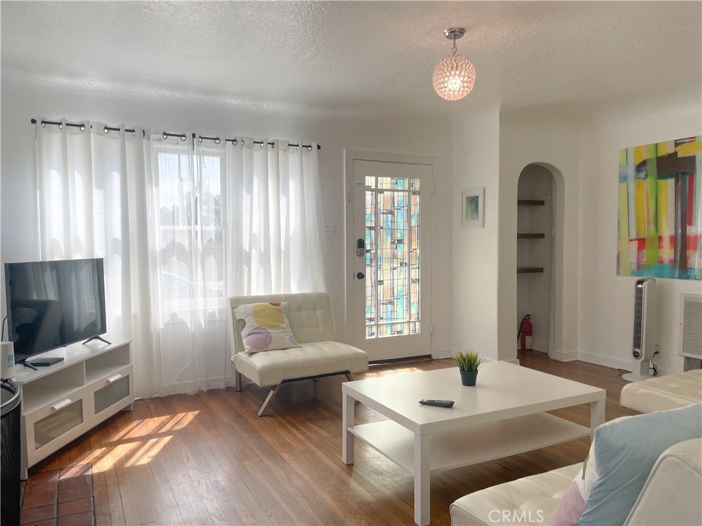 428 Ditmar Street - photo 3