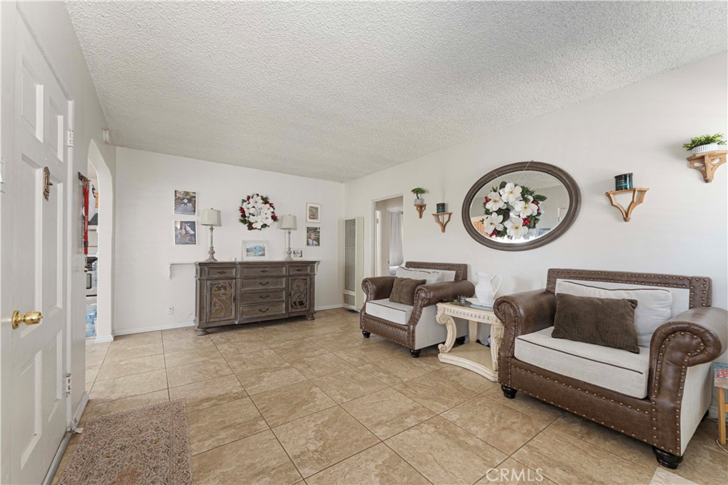 2F12Bedd Ca84 4D8E 8027 55Cf2Efea30D 10305 Hildreth Avenue, South Gate, Ca 90280 &Lt;Span Style='BackgroundColor:transparent;Padding:0Px;'&Gt; &Lt;Small&Gt; &Lt;I&Gt; &Lt;/I&Gt; &Lt;/Small&Gt;&Lt;/Span&Gt;