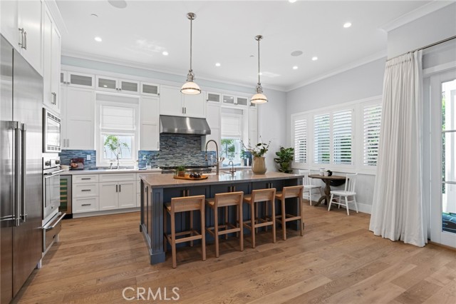 849 12th Court, Manhattan Beach, California 90266, 5 Bedrooms Bedrooms, ,5 BathroomsBathrooms,Residential,Sold,12th,SB22146383