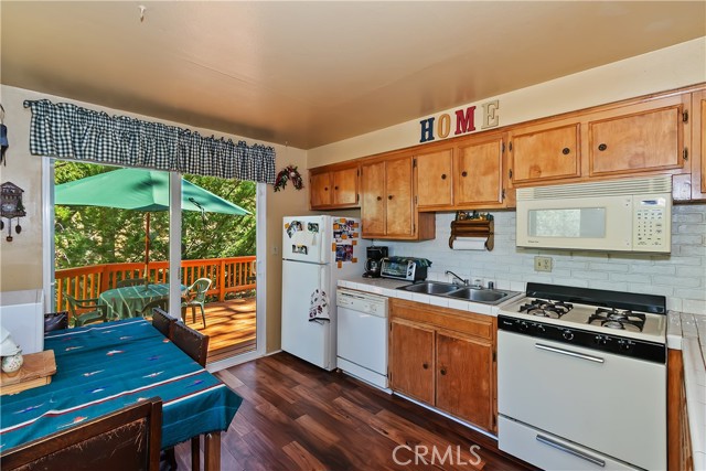 Detail Gallery Image 13 of 28 For 830 Villa Grove Ave, Big Bear Lake,  CA 92315 - 2 Beds | 1 Baths