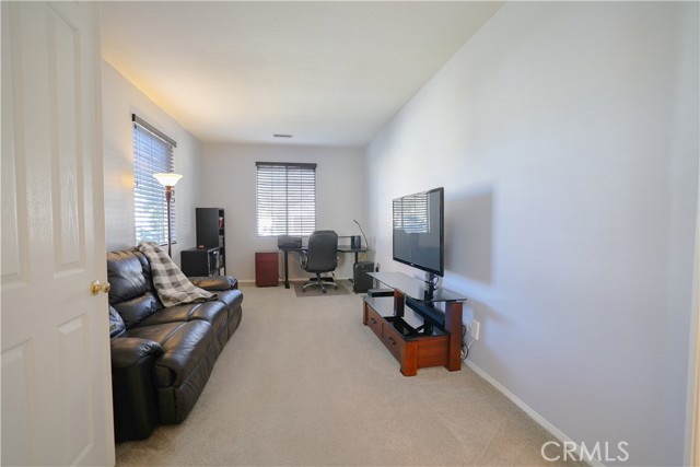 Detail Gallery Image 8 of 31 For 928 Allegre, Corona,  CA 92879 - 4 Beds | 3 Baths