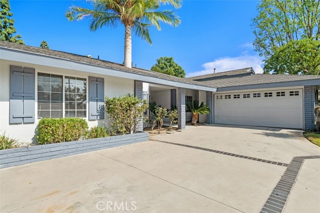 18639 Citronia Street photo 3