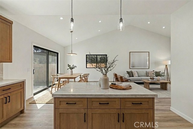 Detail Gallery Image 3 of 45 For 4208 New York Ave, La Crescenta,  CA 91214 - 4 Beds | 3/1 Baths