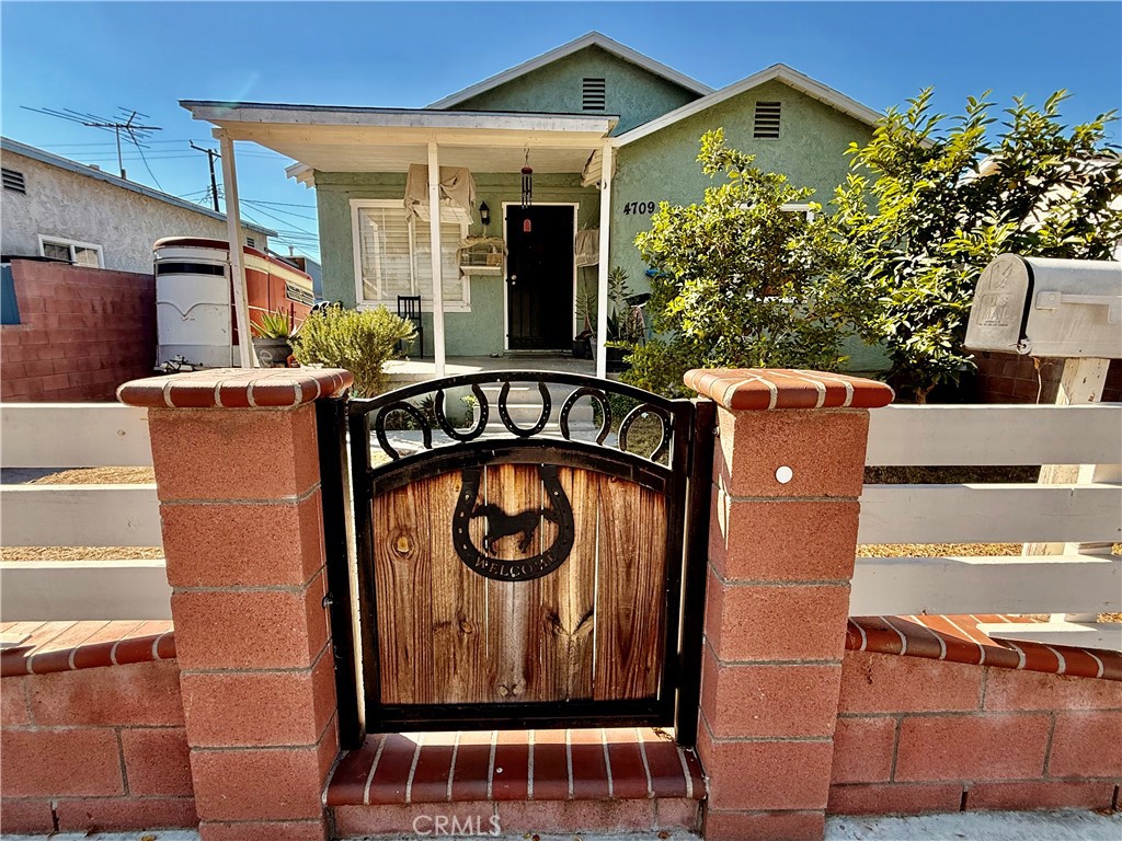 2F1386A5 42C8 4690 B204 6413D4A86Da3 4709 Grape, Pico Rivera, Ca 90660 &Lt;Span Style='BackgroundColor:transparent;Padding:0Px;'&Gt; &Lt;Small&Gt; &Lt;I&Gt; &Lt;/I&Gt; &Lt;/Small&Gt;&Lt;/Span&Gt;