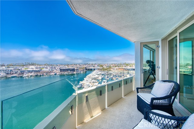 Detail Gallery Image 19 of 30 For 3121 W Coast Hwy 7ab,  Newport Beach,  CA 92663 - 3 Beds | 2 Baths