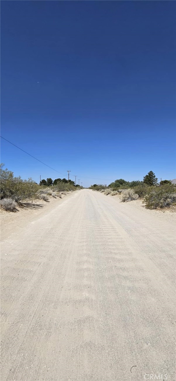 800 Desert View Road, Lucerne Valley CA: https://media.crmls.org/medias/2f14f41e-a3cd-4024-90c5-d0331105232b.jpg