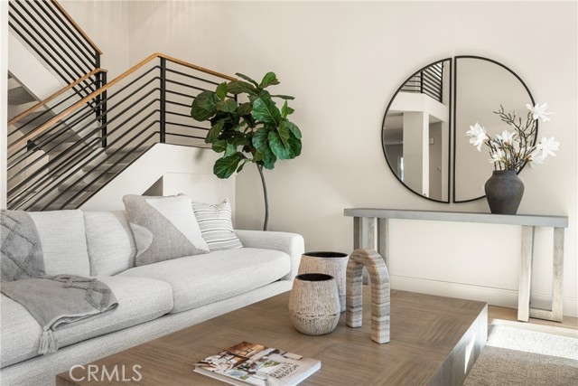 Detail Gallery Image 5 of 60 For 11 Thunder Trl #6,  Irvine,  CA 92614 - 4 Beds | 2/1 Baths