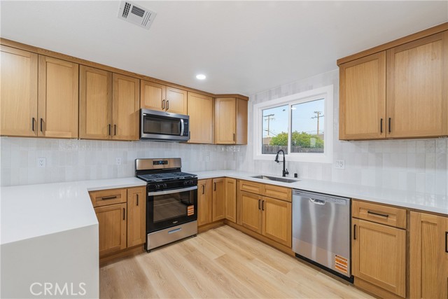 Detail Gallery Image 9 of 26 For 12629 Thomas, Chino,  CA 91710 - 5 Beds | 2 Baths