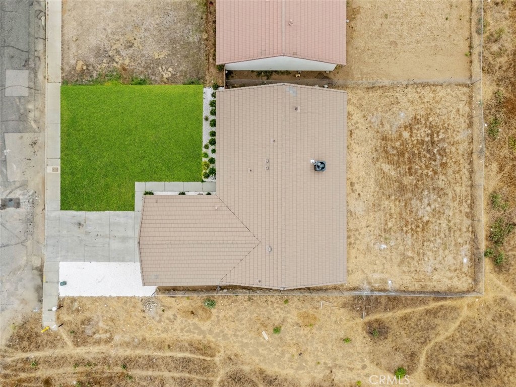 https://media.crmls.org/medias/2f167ea1-7b42-4e09-9238-a3d3e362a9a5.jpg?preset=X-Large