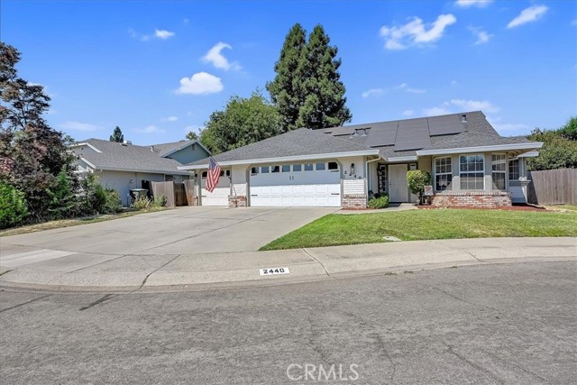 2440 Northfield Court, Yuba City CA: https://media.crmls.org/medias/2f16dd96-b8f7-4748-8e0e-f15c4dca2570.jpg