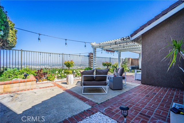 Detail Gallery Image 3 of 74 For 6117 E Garnet Cir, Anaheim Hills,  CA 92807 - 3 Beds | 3 Baths