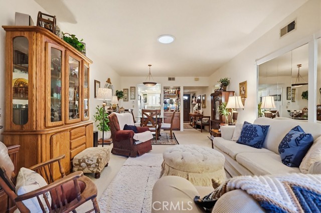 Detail Gallery Image 10 of 33 For 2101 E 21st #306,  Signal Hill,  CA 90755 - 2 Beds | 2 Baths