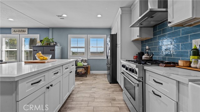 Image 10 of 41 For 7171 Font Avenue