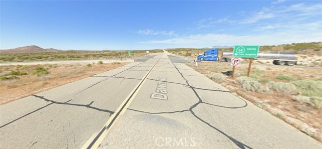 Detail Gallery Image 3 of 15 For 100 W Dawn Rd, Rosamond,  CA 93560 - – Beds | – Baths