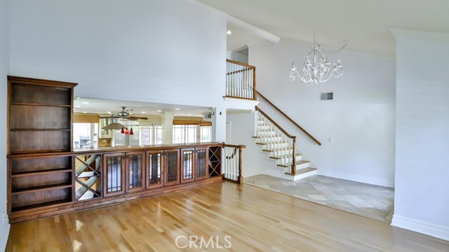 20931 Avenida Amapola, Lake Forest CA: https://media.crmls.org/medias/2f17e7d6-4e3b-4264-b802-bbb9d5d04c0f.jpg