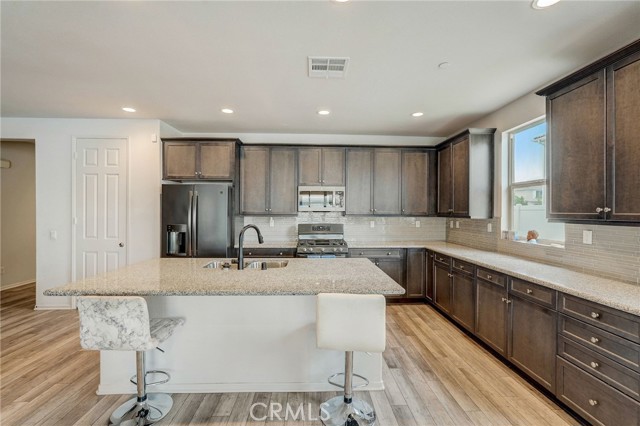 Detail Gallery Image 9 of 38 For 1558 Babbling Brook Pl, San Jacinto,  CA 92582 - 3 Beds | 2 Baths