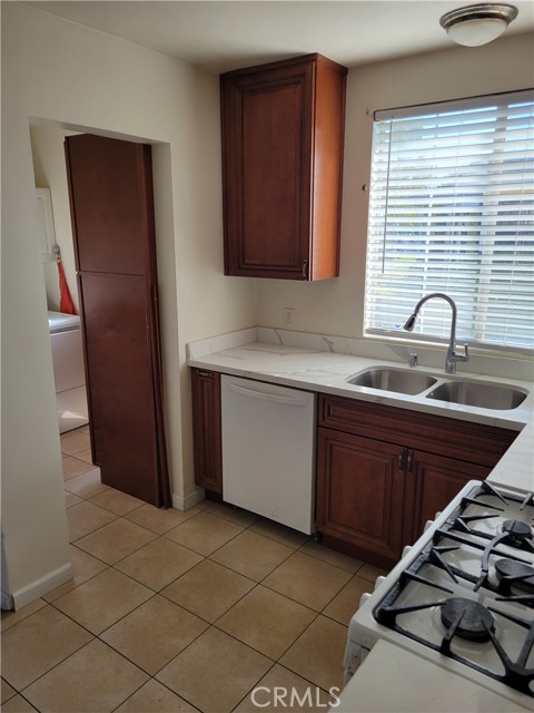 Detail Gallery Image 20 of 34 For 1220 E 121st, Los Angeles,  CA 90059 - 3 Beds | 1 Baths