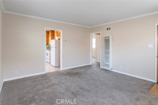 3311 W Alameda Avenue, Burbank CA: https://media.crmls.org/medias/2f18ce7a-9ead-4ae5-b5f8-cc245489b94e.jpg