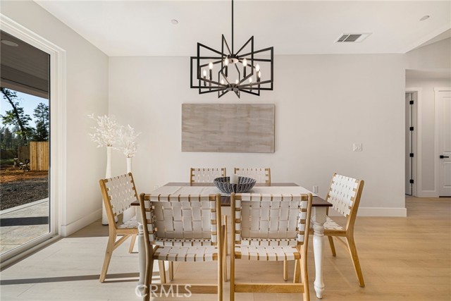 5785 Fickett Lane, Paradise CA: https://media.crmls.org/medias/2f190d46-4541-49a4-b3f3-f2495473ae2e.jpg