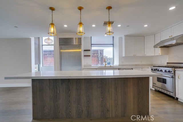 35 Raymond N, Pasadena CA: https://media.crmls.org/medias/2f1925a8-82b4-466e-ab12-5fc0475df4e3.jpg