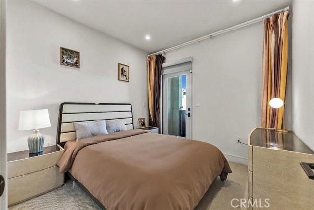 820 Mission photo 27