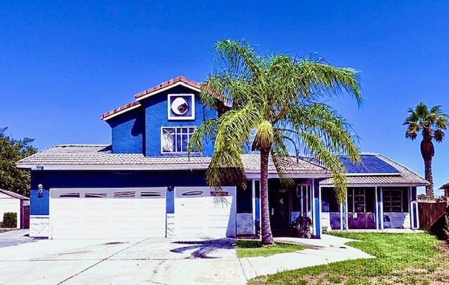 13804 Bellcrest Court, Moreno Valley CA: https://media.crmls.org/medias/2f19acb3-aa42-4ffe-90a1-305bd5c3dce1.jpg