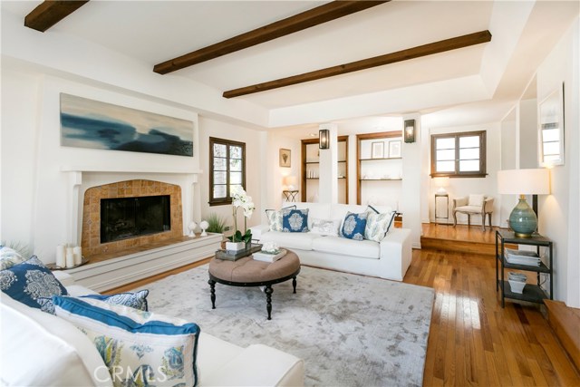 600 35th Street, Manhattan Beach, California 90266, 3 Bedrooms Bedrooms, ,2 BathroomsBathrooms,Residential,Sold,35th,SB17026414