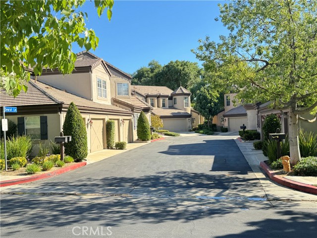 Detail Gallery Image 37 of 40 For 26900 Seurat Ln, Valencia,  CA 91355 - 4 Beds | 3 Baths