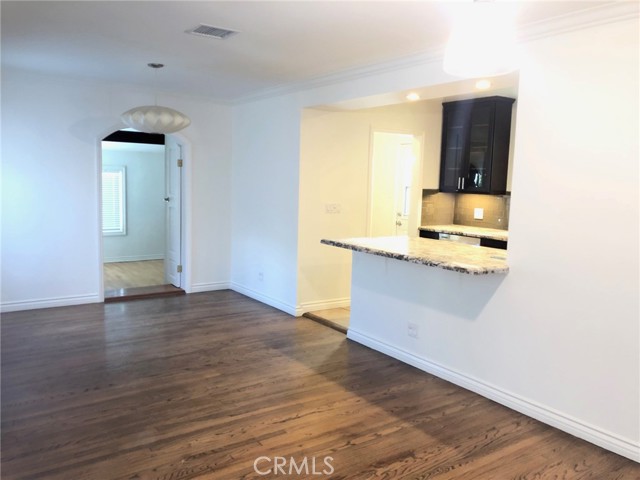 Detail Gallery Image 35 of 36 For 18406 Bessemer St, Tarzana,  CA 91335 - 3 Beds | 2 Baths