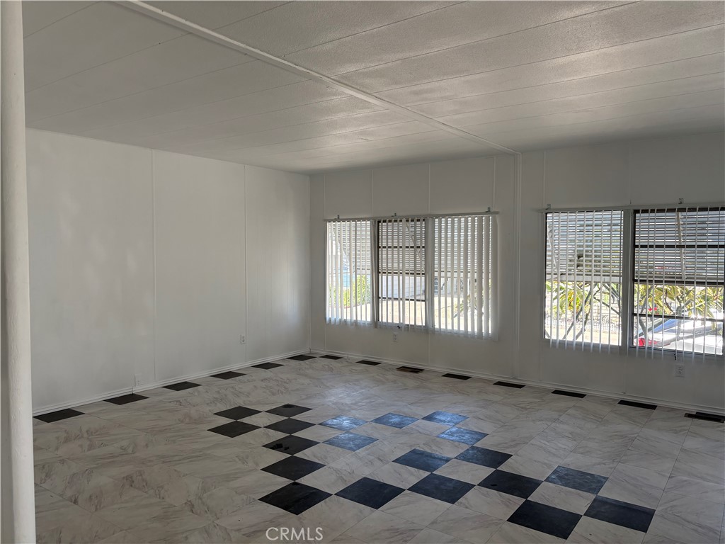 2300 Valley Parkway - photo 4
