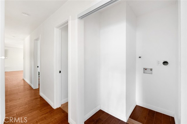 Detail Gallery Image 13 of 22 For 7044 White Oak, Van Nuys,  CA 91406 - 3 Beds | 2 Baths