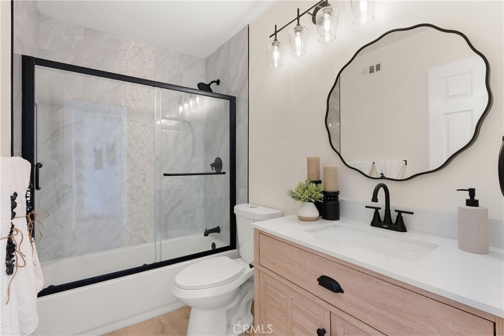 MLS #OC25233872 image #26