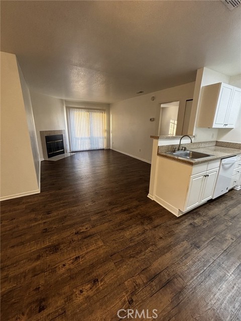 Detail Gallery Image 6 of 21 For 1265 Kendall Dr, San Bernardino,  CA 92407 - 2 Beds | 2 Baths