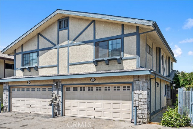 Detail Gallery Image 4 of 34 For 18435 Keswick #10,  Reseda,  CA 91335 - 2 Beds | 2/1 Baths