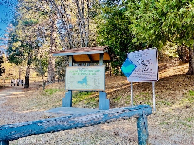470 Dunant Drive, Crestline CA: https://media.crmls.org/medias/2f1cf711-c682-4837-bf50-81d5dc05cc10.jpg