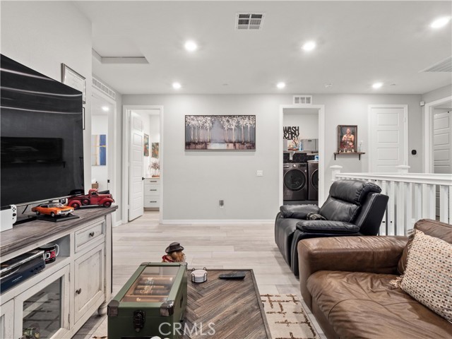 Detail Gallery Image 14 of 34 For 27478 Boulderview, Valencia,  CA 91381 - 3 Beds | 3 Baths