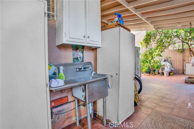 Detail Gallery Image 36 of 44 For 1677 S Ardmore Ave, Los Angeles,  CA 90006 - 4 Beds | 2 Baths