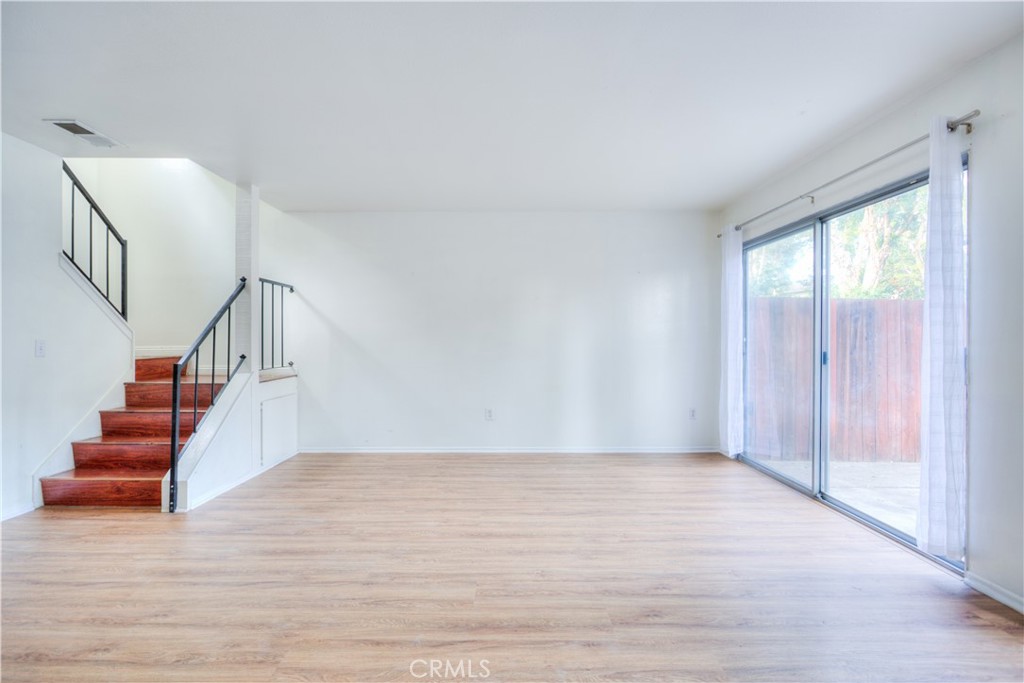 MLS #WS25276724 image #5