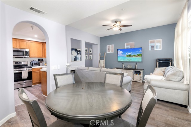 Detail Gallery Image 11 of 25 For 30354 Island #F,  Murrieta,  CA 92563 - 2 Beds | 2 Baths