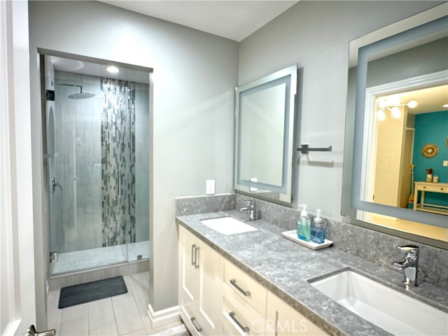 240 The Village, Redondo Beach CA: https://media.crmls.org/medias/2f1f74f9-5b3d-46c1-8395-e3b5808400be.jpg