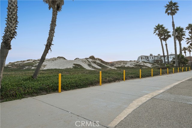 5032 Amalfi Way, Oxnard CA: https://media.crmls.org/medias/2f1f8e2c-6847-4733-bcd8-2c7ad487ea65.jpg