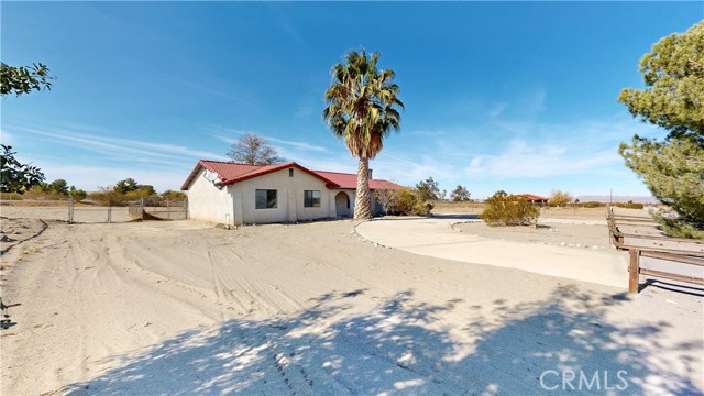 Detail Gallery Image 5 of 71 For 13960 Valle Vista Rd, Phelan,  CA 92371 - 3 Beds | 2 Baths