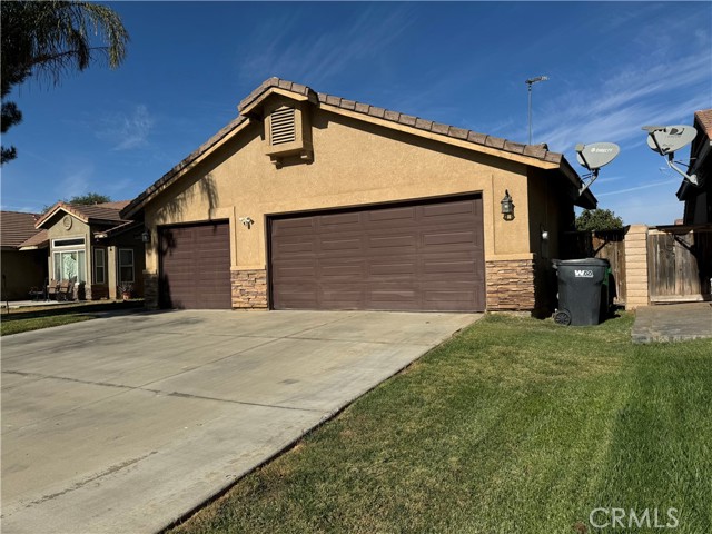 Detail Gallery Image 2 of 28 For 22851 Mirileste Dr, Nuevo,  CA 92567 - 4 Beds | 2 Baths