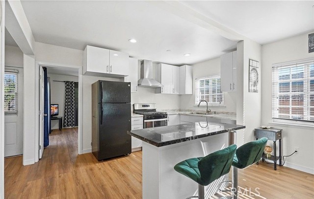 Detail Gallery Image 3 of 4 For 16757 Ludlow, Granada Hills,  CA 91344 - 4 Beds | 2 Baths