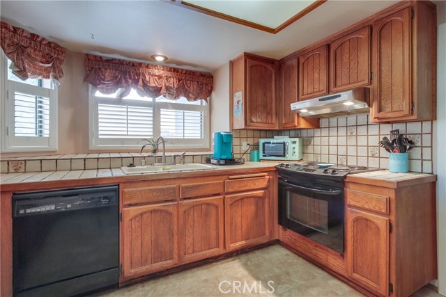 Detail Gallery Image 13 of 28 For 16209 Oakley Rd, Ramona,  CA 92065 - 3 Beds | 2 Baths