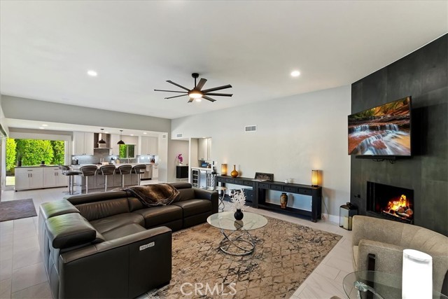 38560 Tandika N Trail, Palm Desert CA: https://media.crmls.org/medias/2f21fd2a-1906-4a76-b270-15419ae6a44b.jpg
