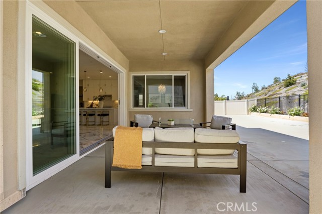 Detail Gallery Image 62 of 75 For 17721 Ridgeline Ct, Saugus,  CA 91350 - 4 Beds | 4 Baths